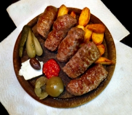 Câtă sare găsim în mici?