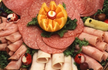 Câtă carne găsim în mezelurile de tip marcă proprie?