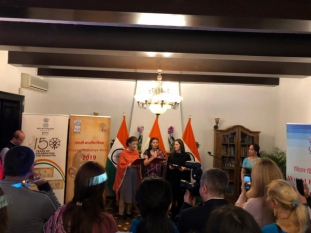 Domnul Sorin Mierlea participă la evenimentul organizat de Ambasada Indiei