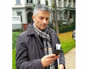 Semnăm, dar citim înainte?